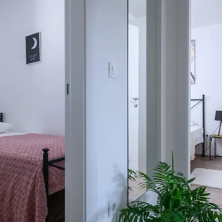 Dora Fuer 4 Personen Und 1 Kind By Interhome Apartment