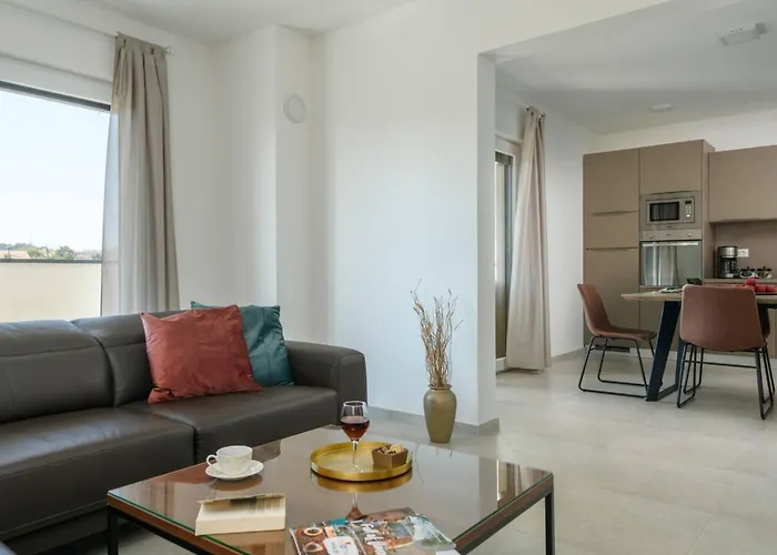 Dora Fuer 4 Personen Und 1 Kind By Interhome Lejlighed