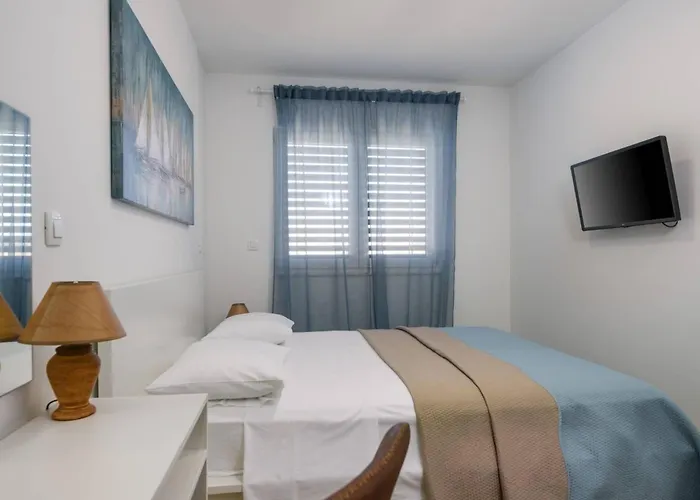 Dora Fuer 4 Personen Und 1 Kind By Interhome