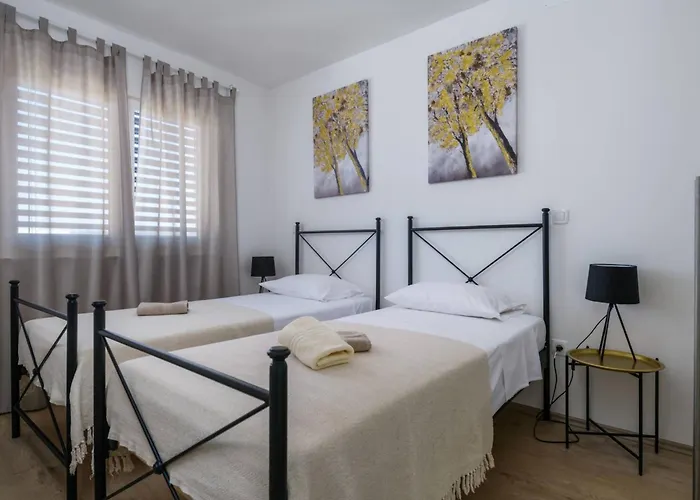 아파트 Dora Fuer 4 Personen Und 1 Kind By Interhome 풀라